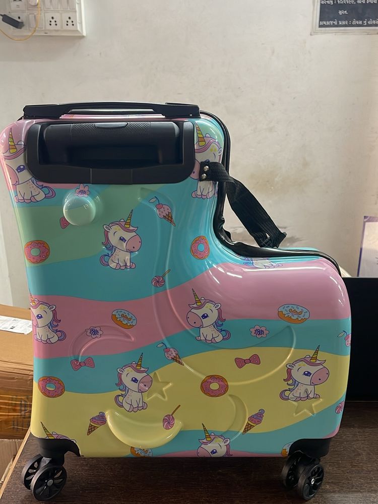 L Shaped Unicorn Printed Bag Ittle Dent