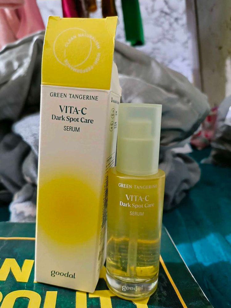 Green Tangerine Vita-C Dark Spot CAre Serum