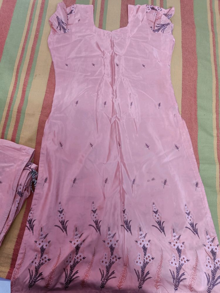 Beautiful Peach Colour Kurti And Bottom