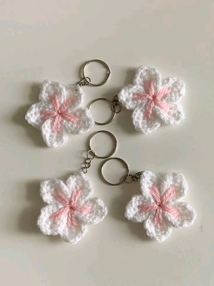 Set Of 4 Flower Crochet Keychain