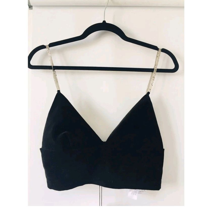 Sell 😱📢🔈Zara 2 Crop Top Like A New