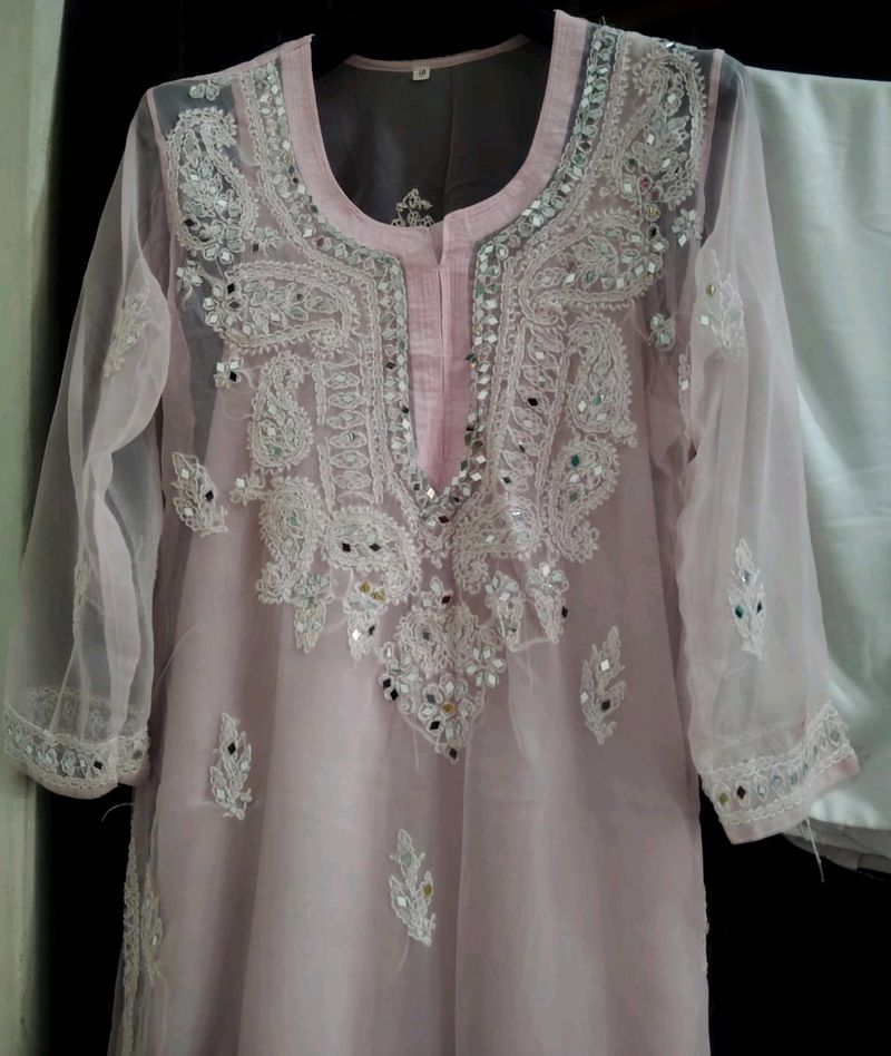 Luchnawi Chikankari Kurta Set Size Issue