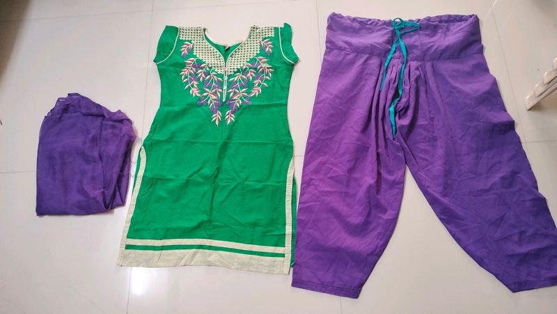 Kurta Set With Pant And Duppatta