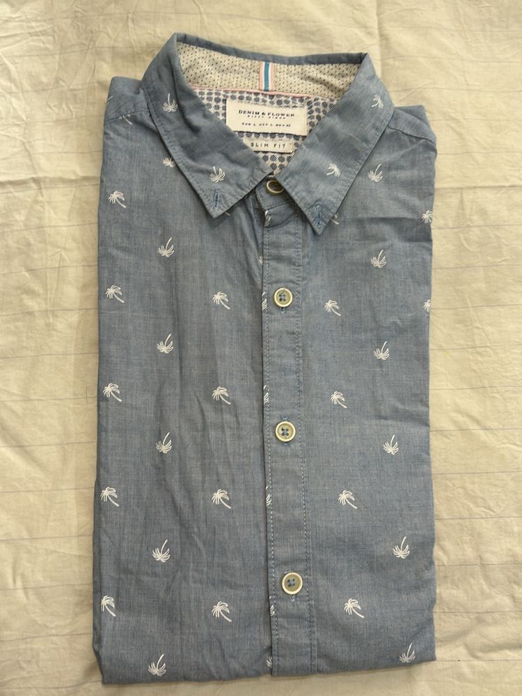 Denim & flower Imported Shirt Looks great On jeans