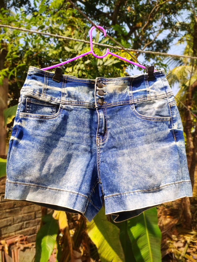 BLUE HOT PANTS /SHORTS