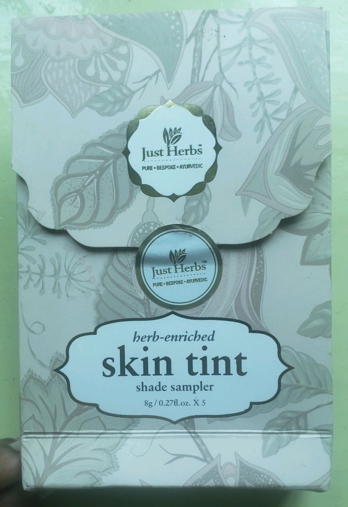 Just Herbs SkinTint Shade Sampler