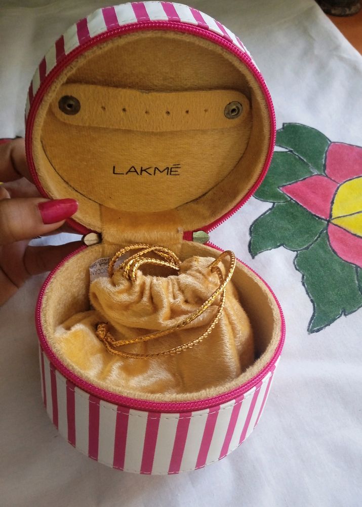 Lakme Trinklet Box