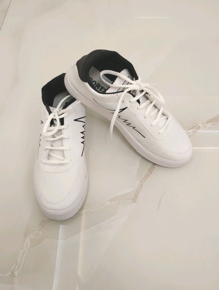 Modern Unisex Casual Shoes