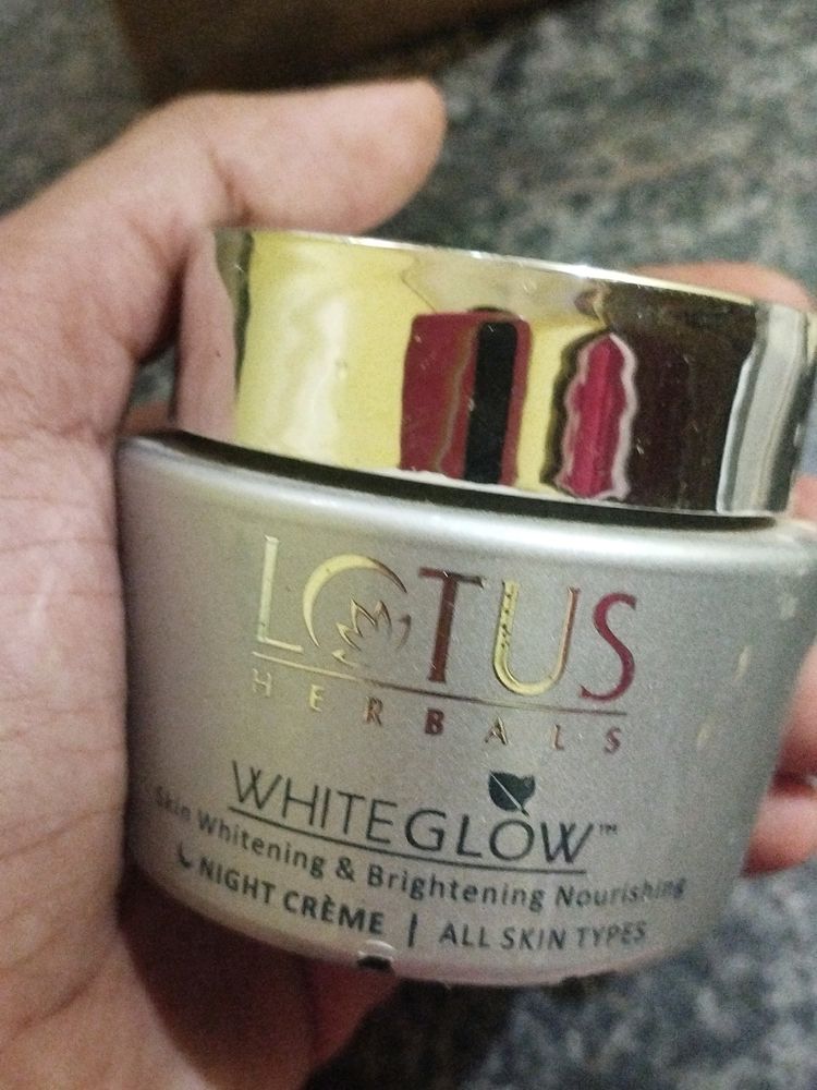 skin whitening & brightening nourishing cream