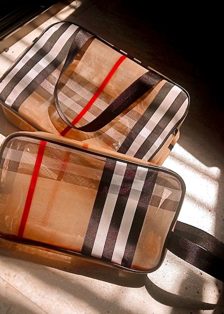 Burberry Design Wash Bag