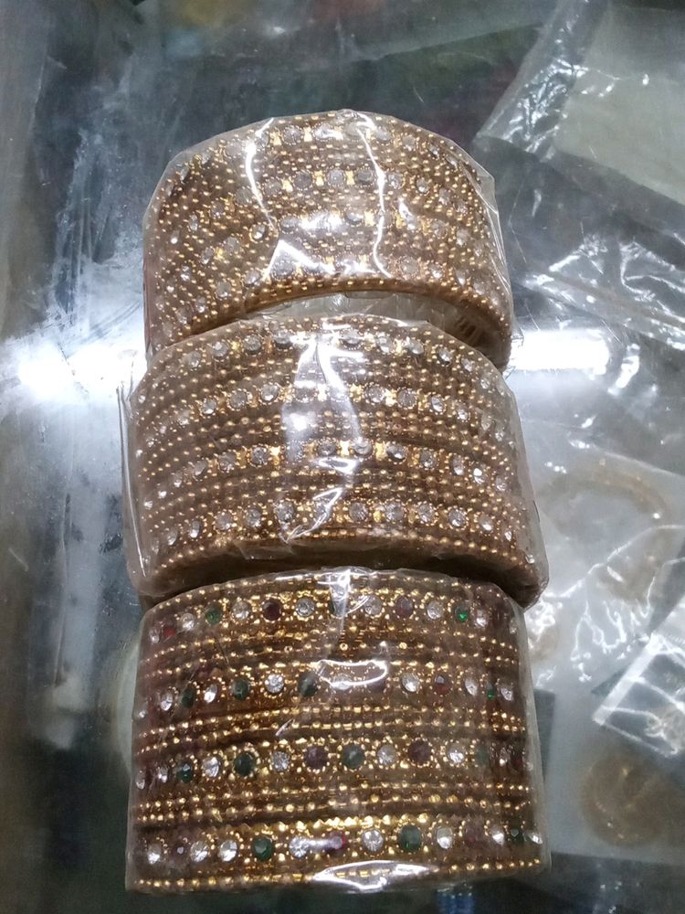 Oder Now Trendy Bangles 🤎