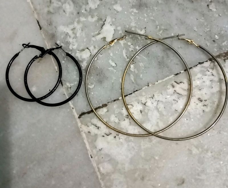 2 Pair Of Hoop Earrings