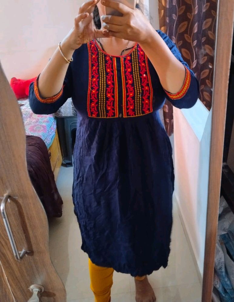 Nayra Kut Kurti