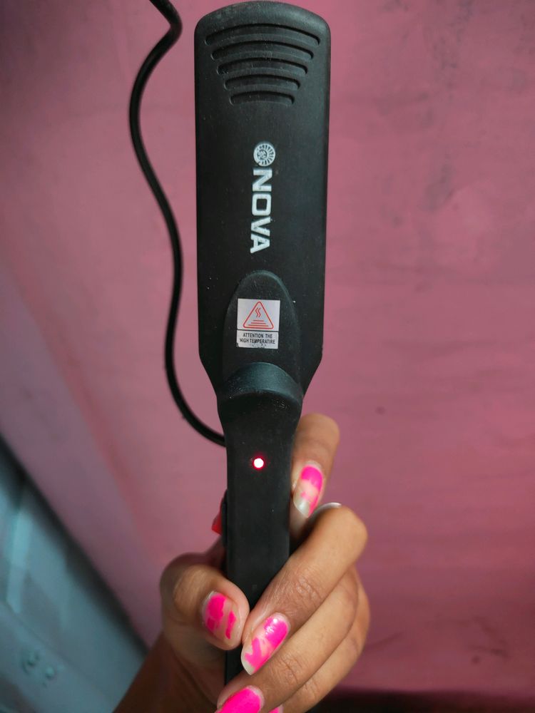 Nova Hair Straightener