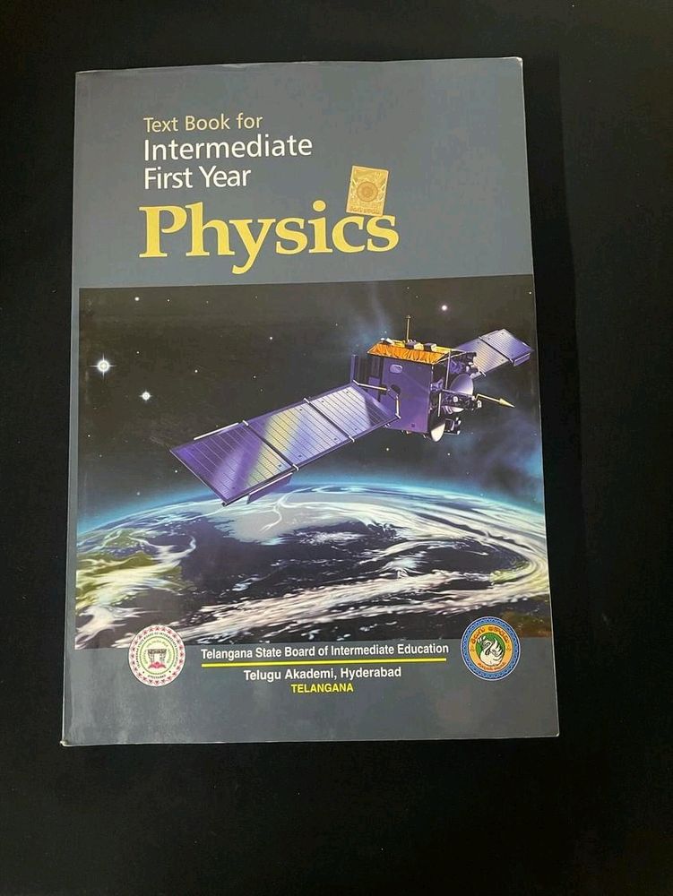 💥Price Drop💥 PHYSICS Intermediate 1Year Textbook