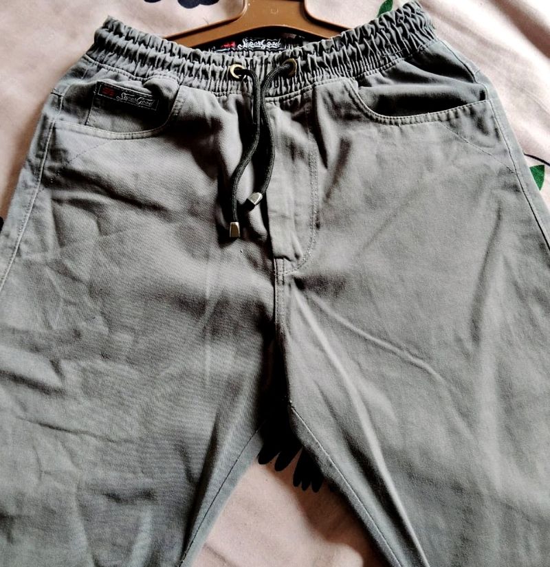 Short Nikkar For Boys. Size Issue So I Want To Sel