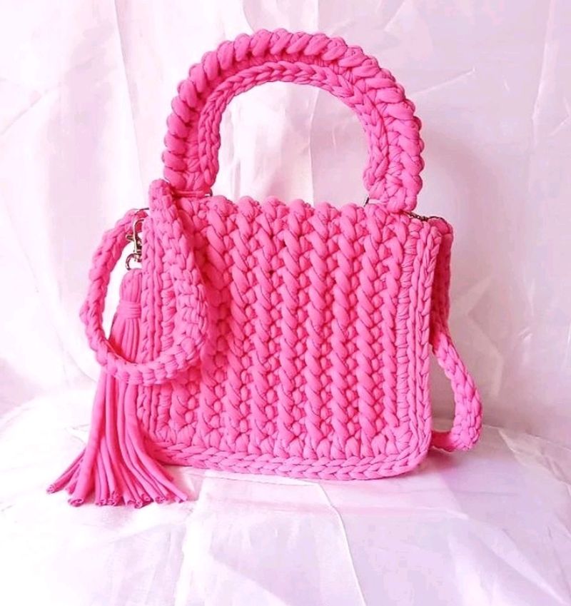 Crochet Pink Clutch / Slingbag / Bag for Girls