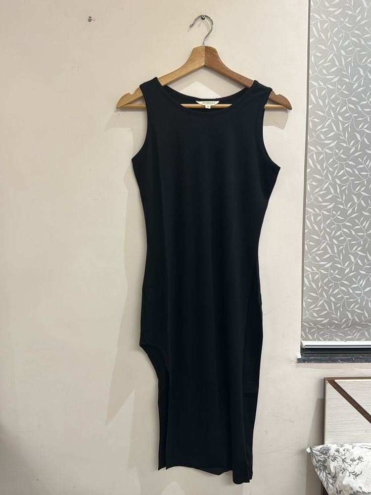 Black Dress With Slit