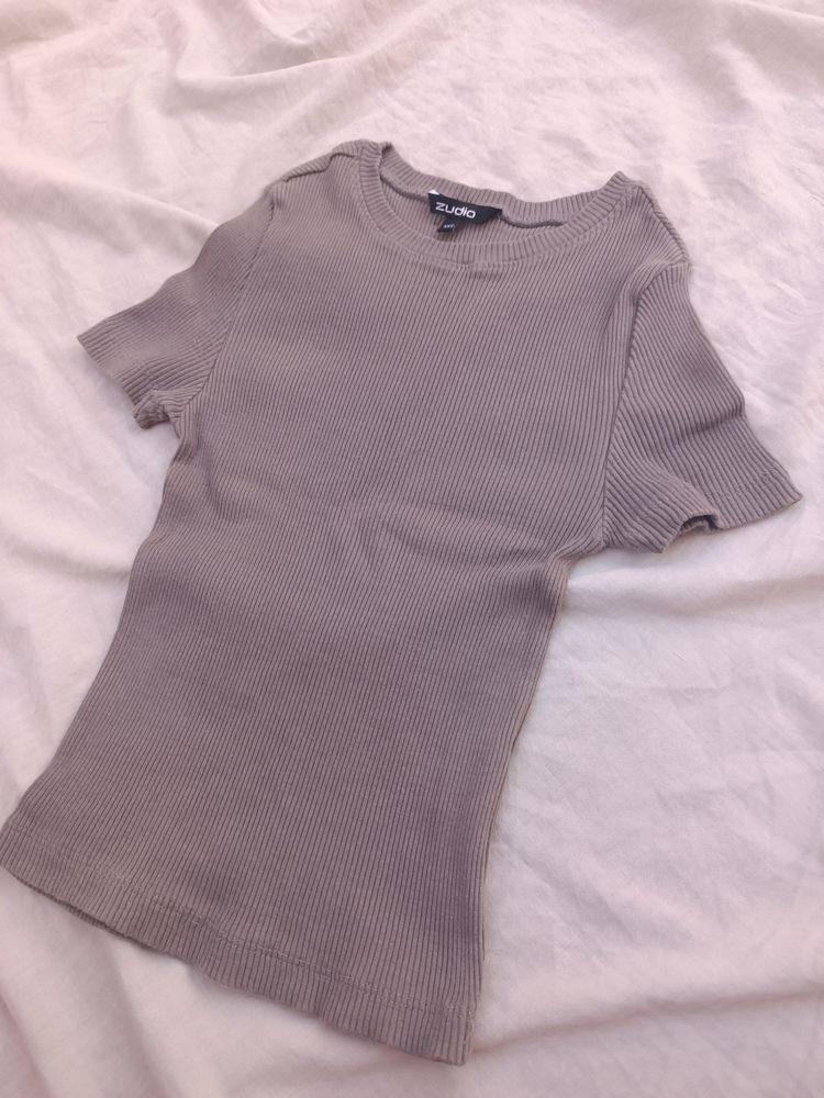 Grey ribbed top (UNUSED)