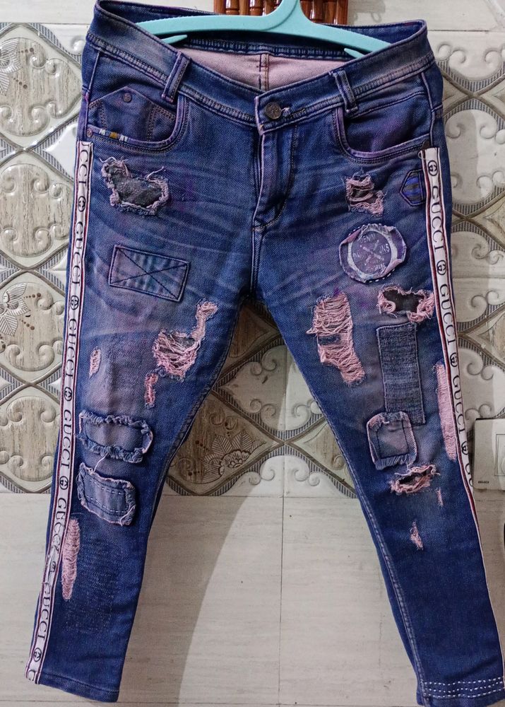 Man Faishonable Jeans