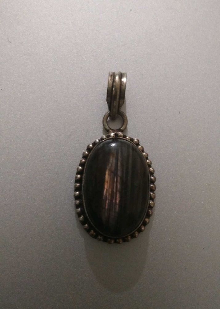 Black Pendent Of Necklace