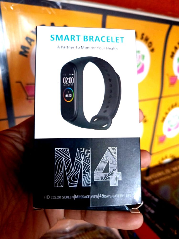 M4 Smart Fitnees Watch !