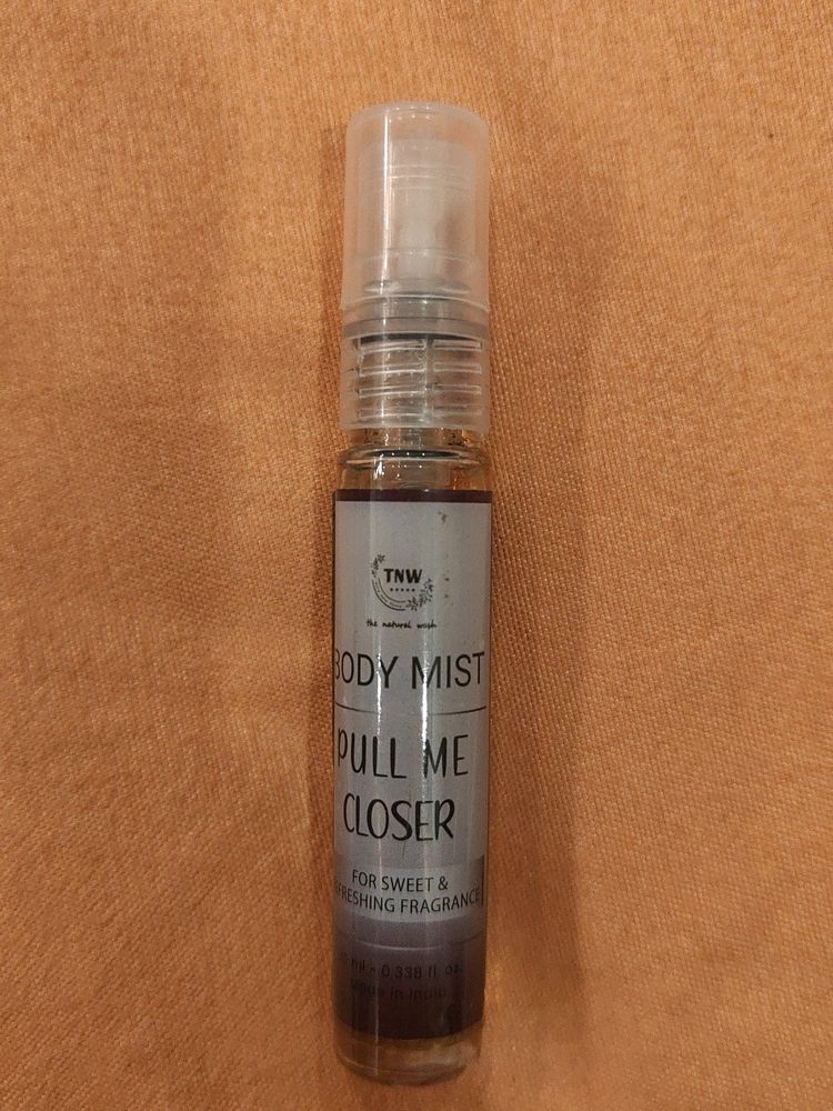 The Natural Wash Body Mist- Pull Me Closer