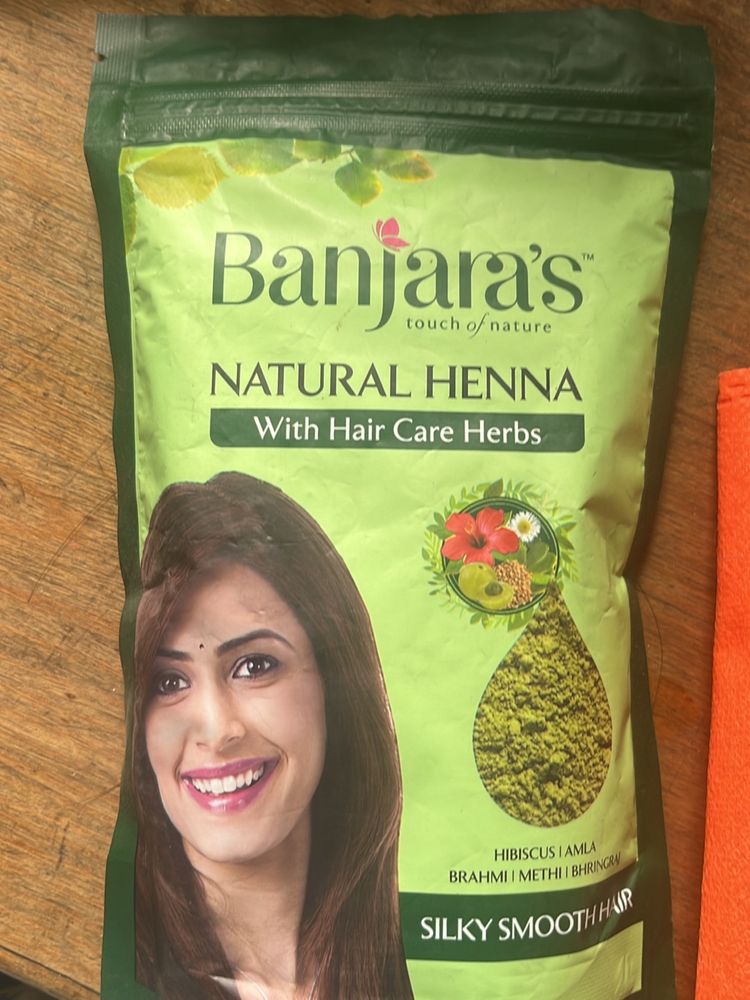 Banjara’s Natural Henna With Hair Care