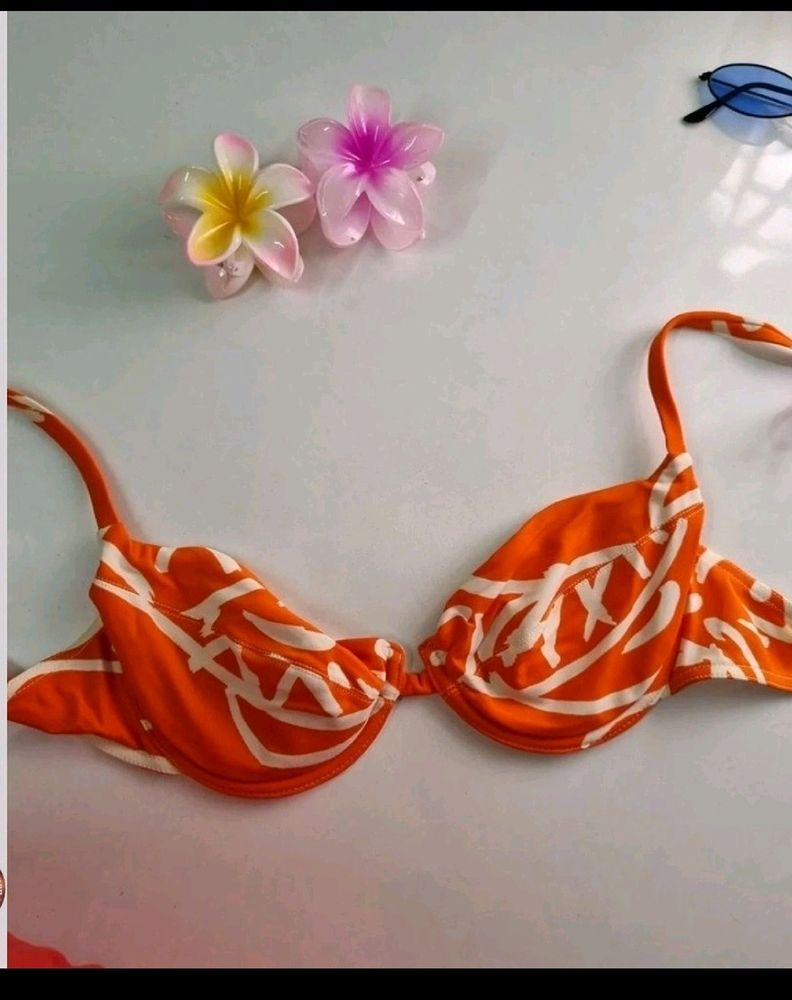 Cute Bikini Top . 36 A/b