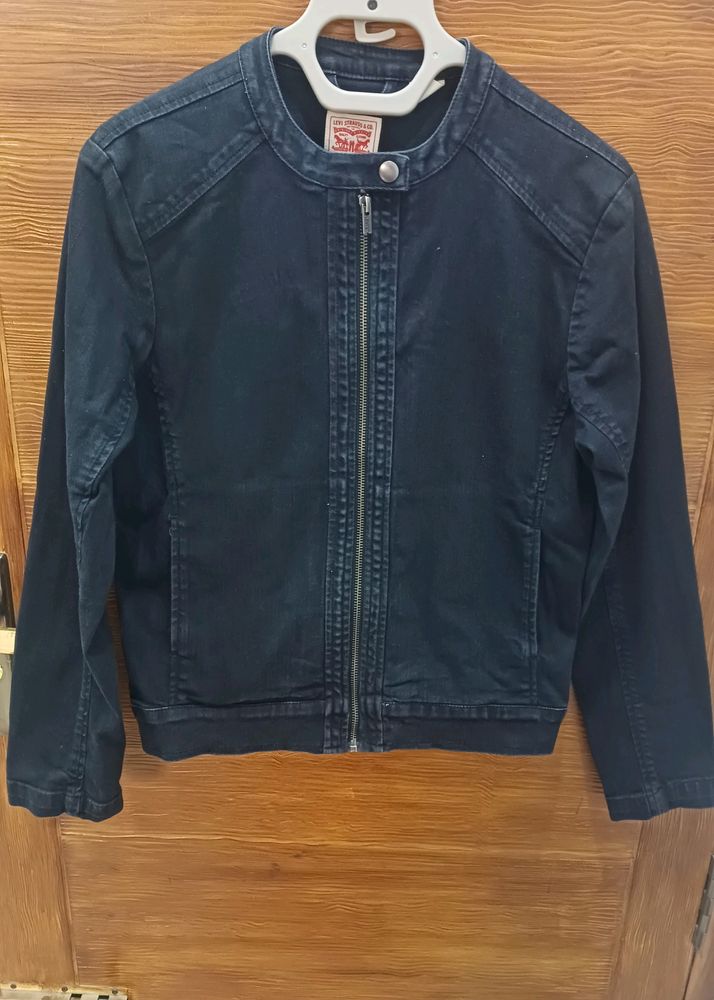 M Size Levi's Jacket