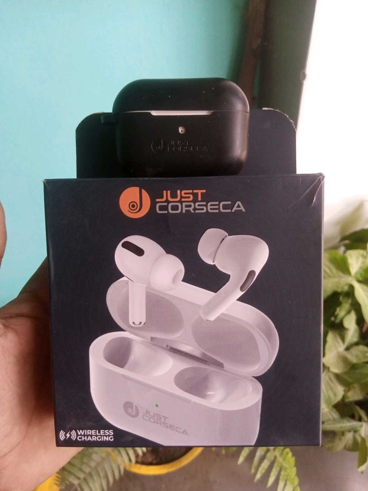 Just Corseca Plum pro earbuds