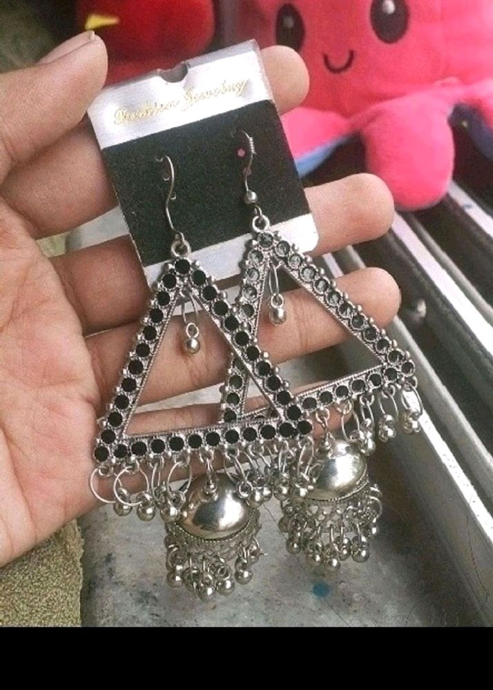 SILVER EARRINGS