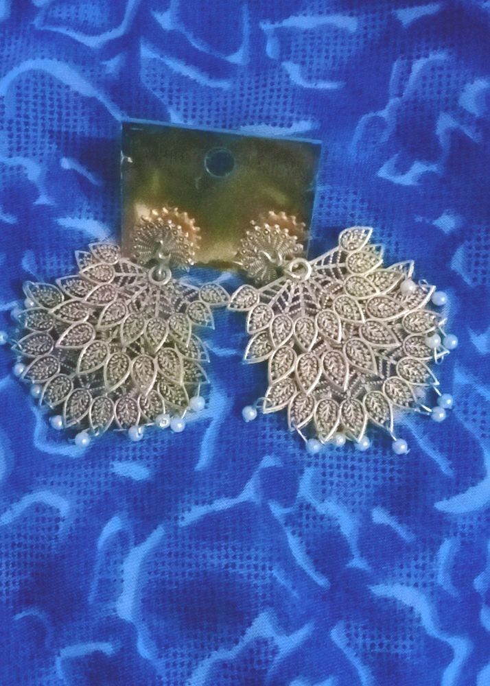 Party Wear Golden Earrings