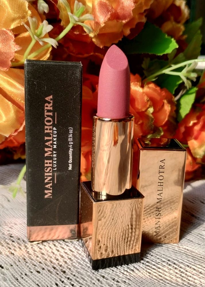 Manish Malhotra Powder Matte Lipstick -Nude Nuance