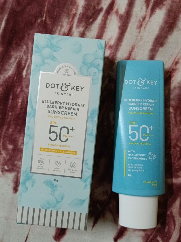 Dot & Key Blueberry Barrier Repair Sunscreen Spf50