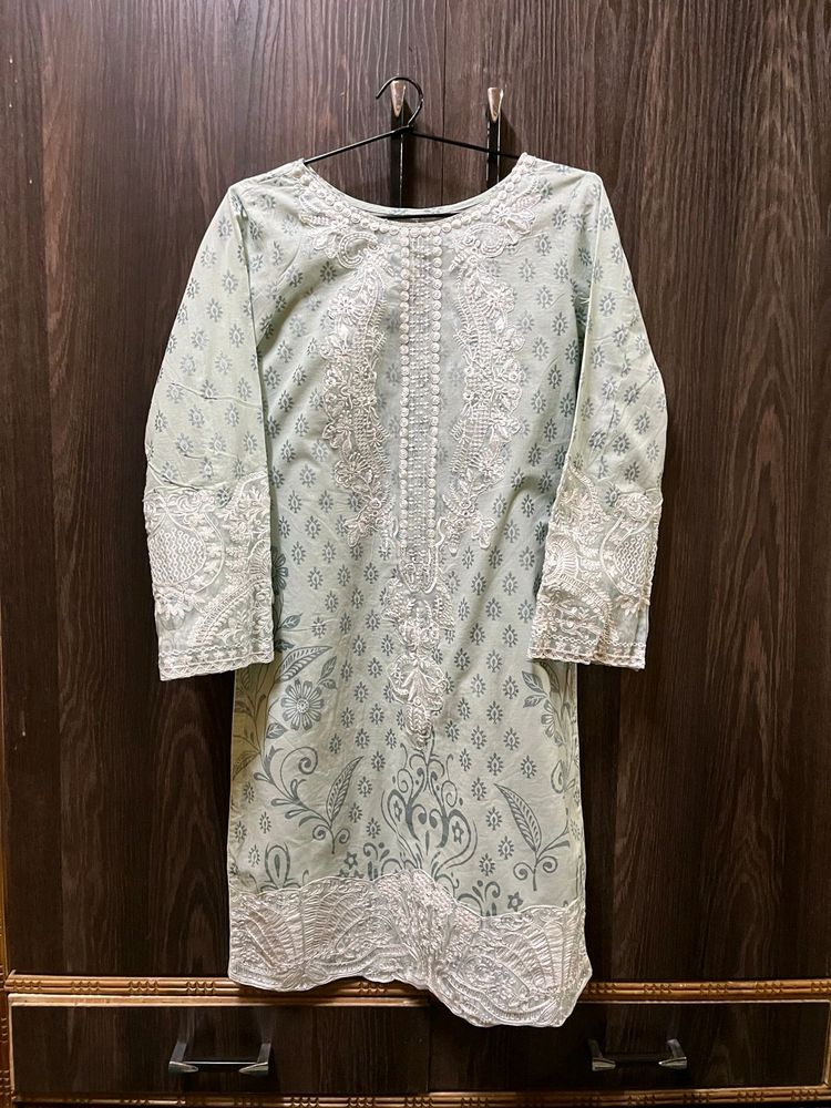 Beautiful Pakistani Kurta With Dupatta