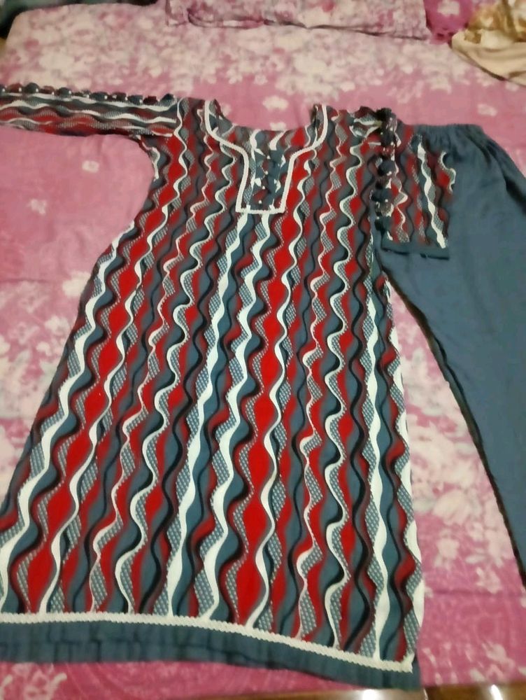 Women Kurti Trouser With Stylish Sleeve Design