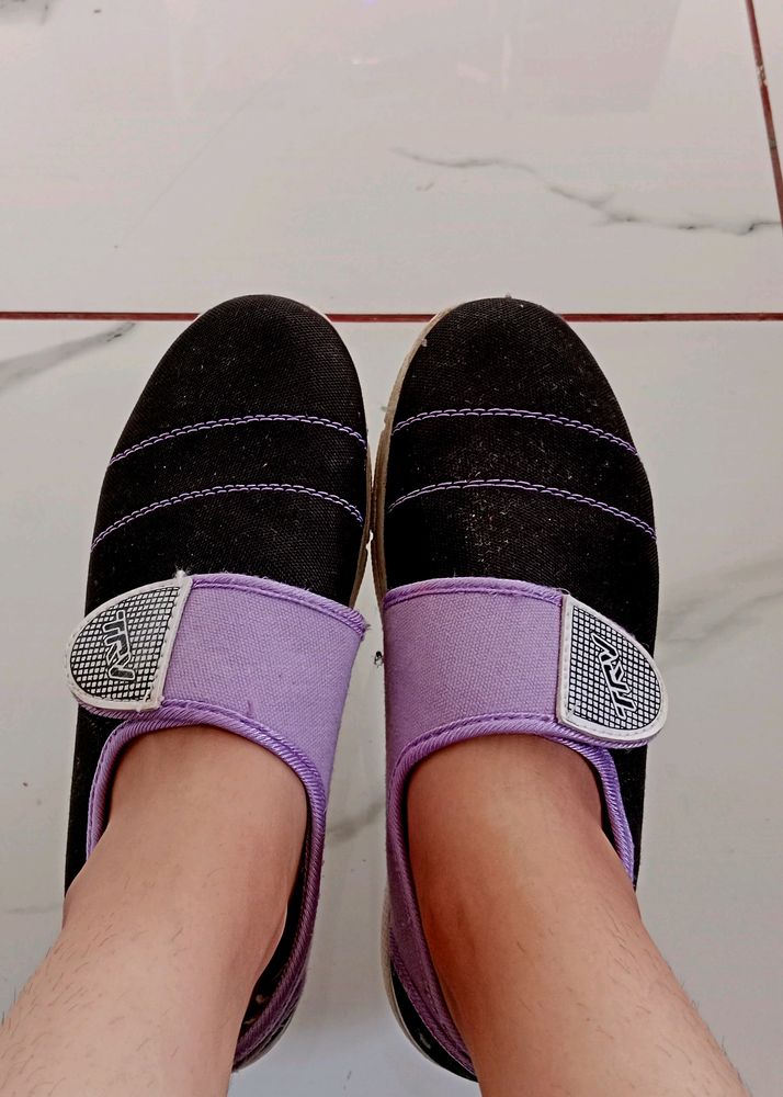 Cute Casual Shoes💜🖤