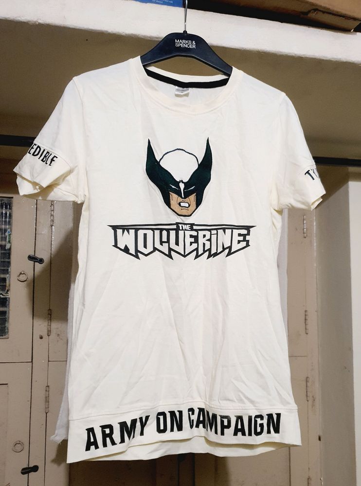 Wolverine Embroidery Tshirt Size M