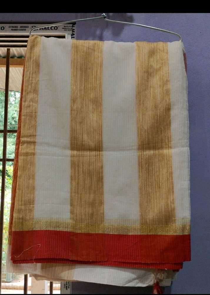 Bengali Laal Par Saree