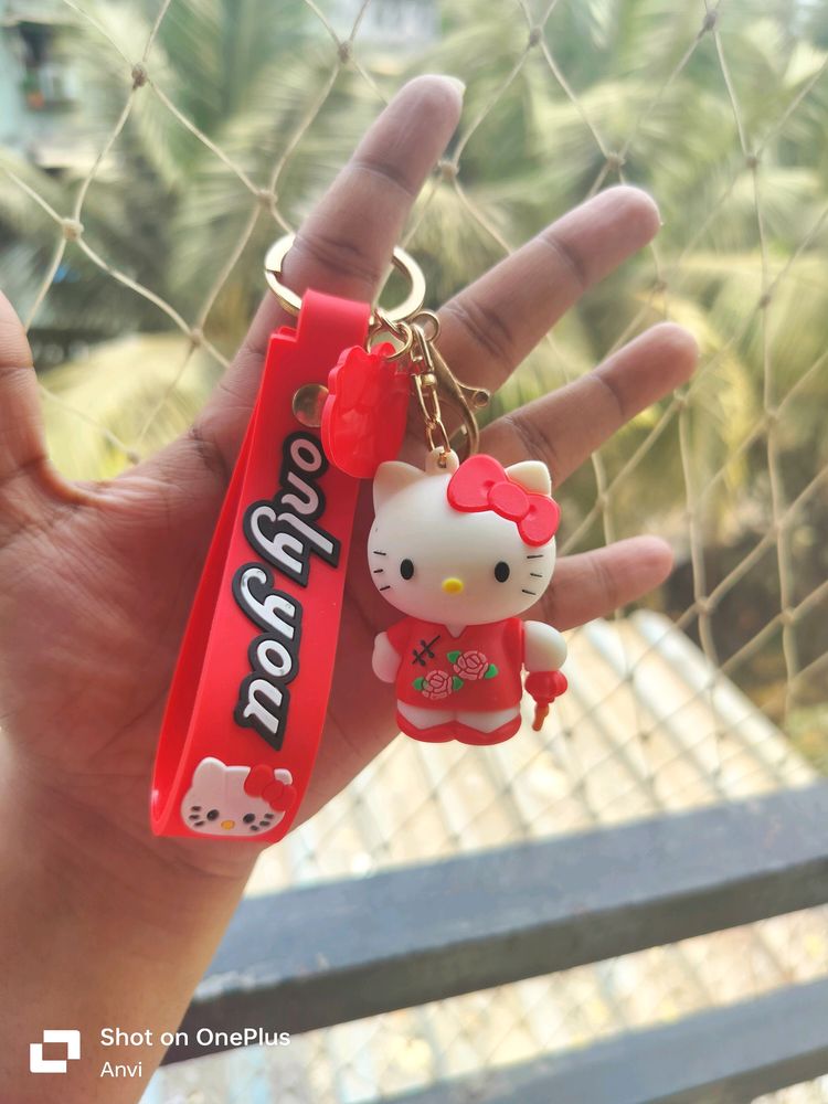 Hello Kitty Keychain 😍