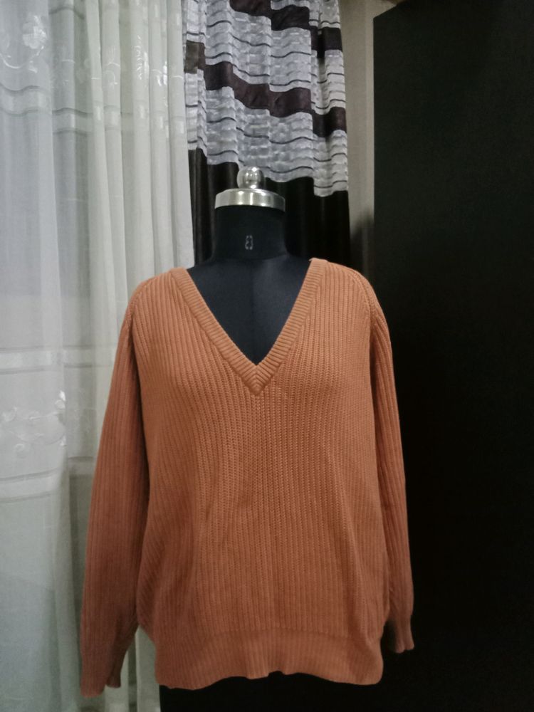 V-neck Knitted Sweatshirt