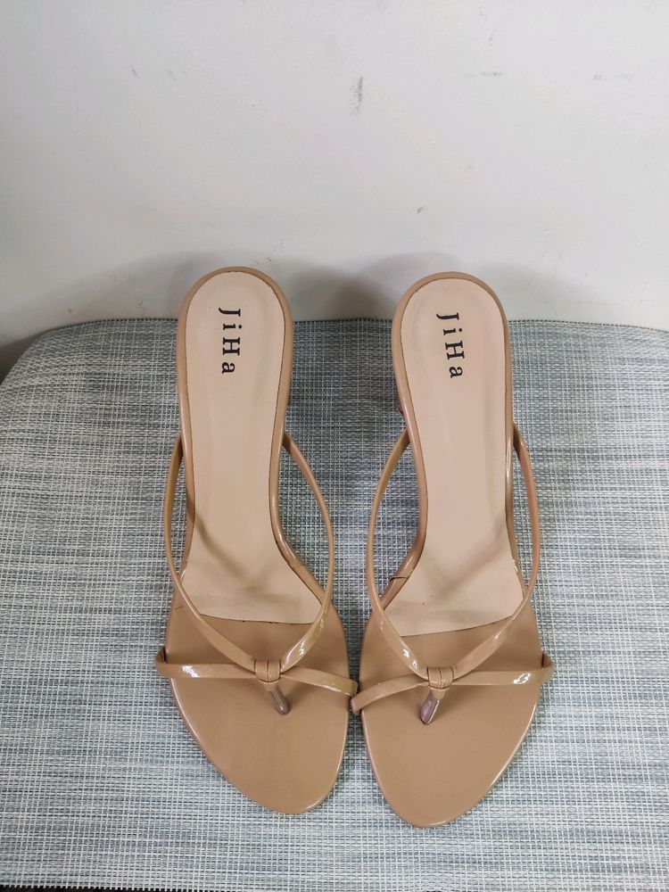 Jiha Heels