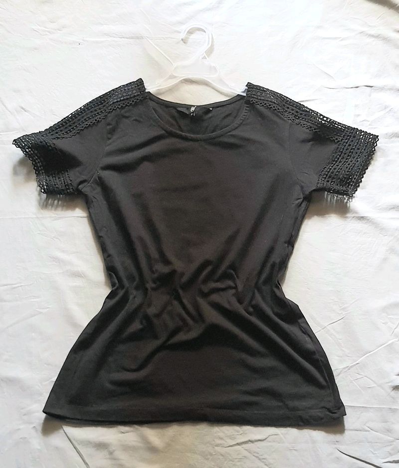 "Black Cotton T-Shirt with Design"