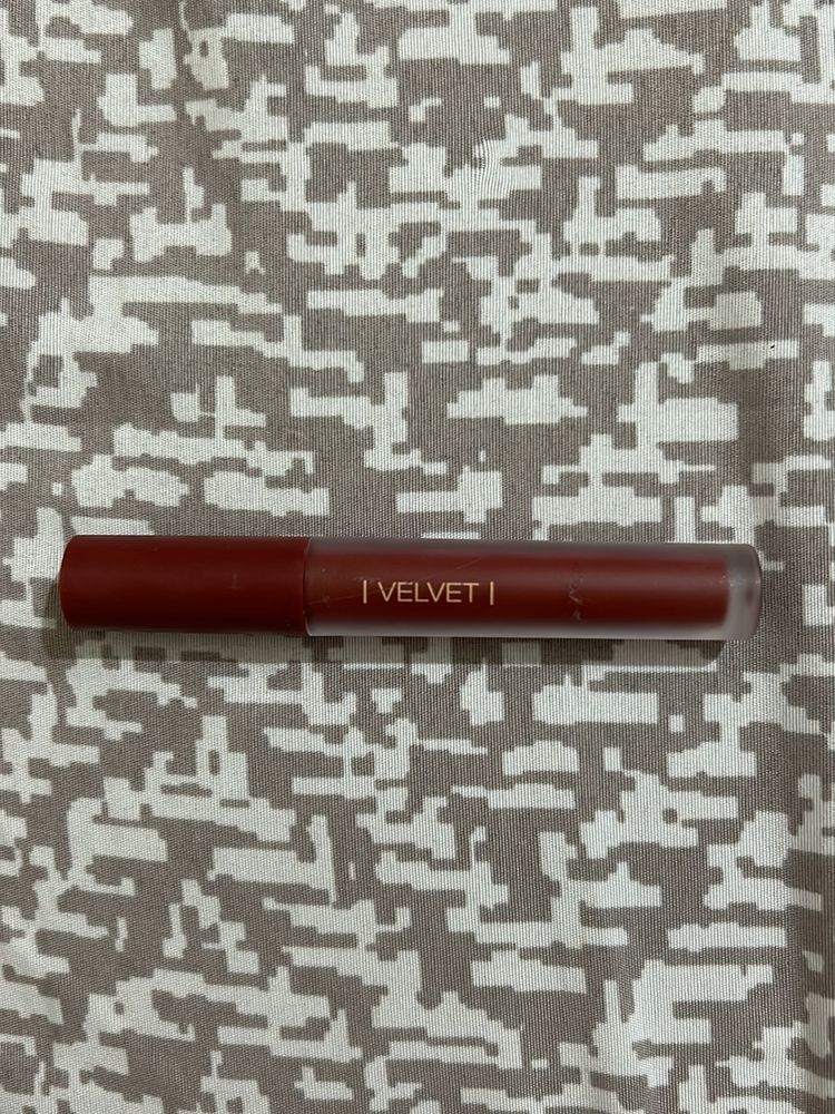 nee cara velvet  matte lip glaze #11