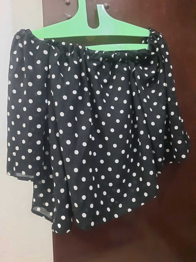 Off Sholder Polka Dot Top