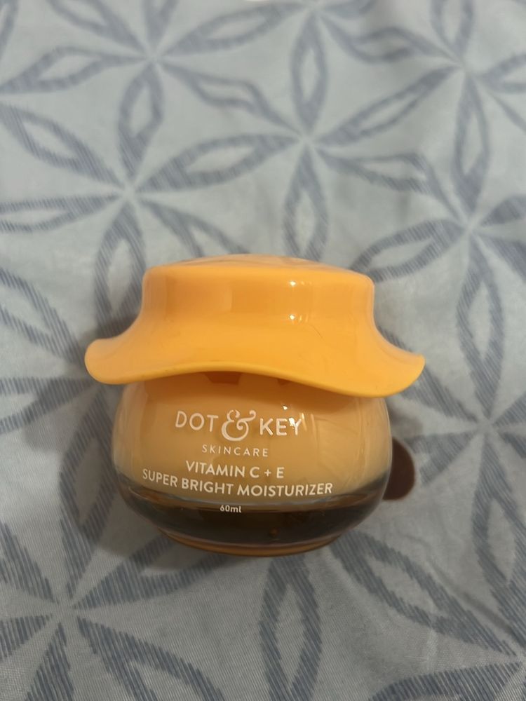 Dot & Key Vitamin C+E Super Bright Moisturiser