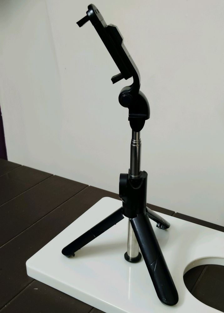 Tripod Selfie Stick