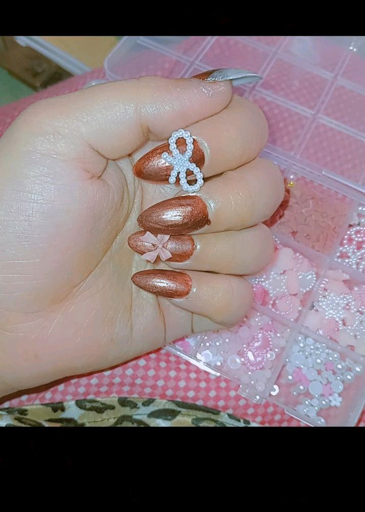 Mene Design Kiya Hai Brown 5 Nails