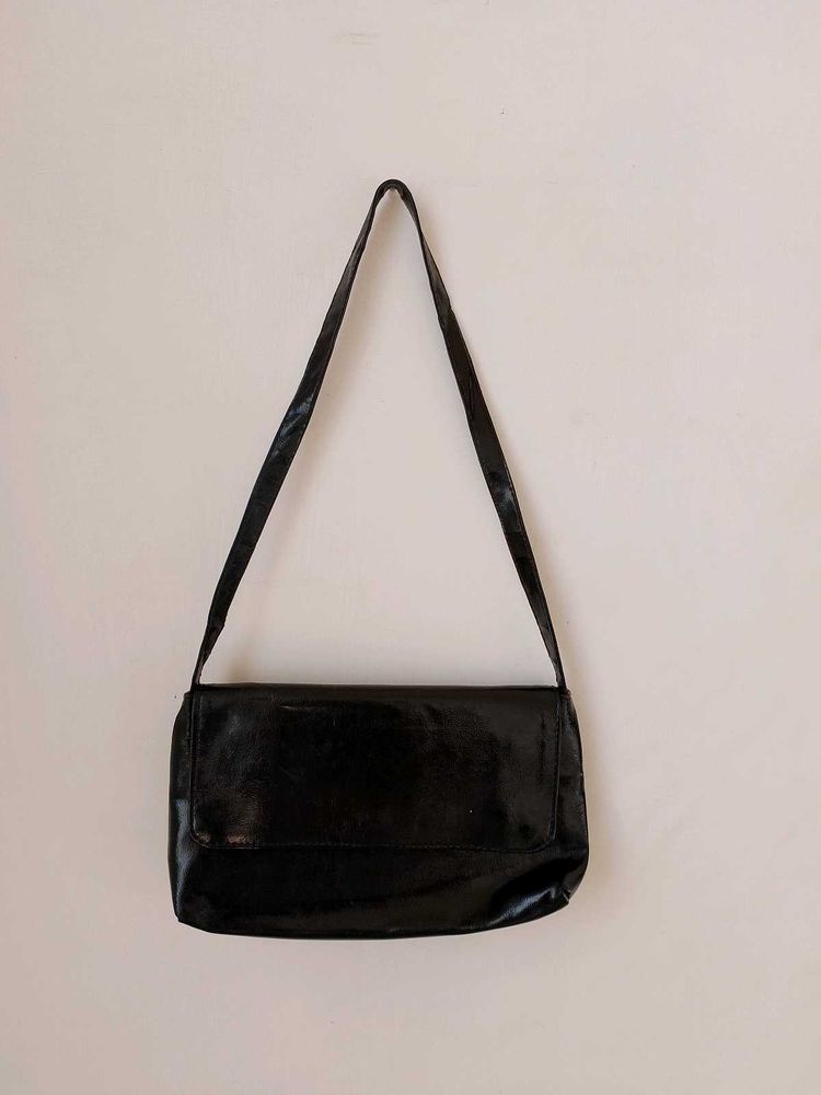 Imported Black Sling Bag.